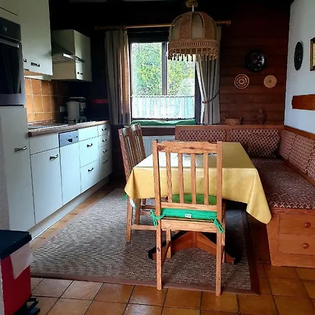 Feriendorf Am Hohen Bogen Apartman *