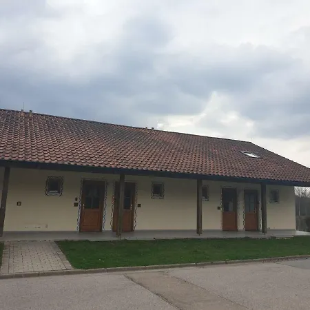 Апартаменты Feriendorf Am Hohen Bogen *